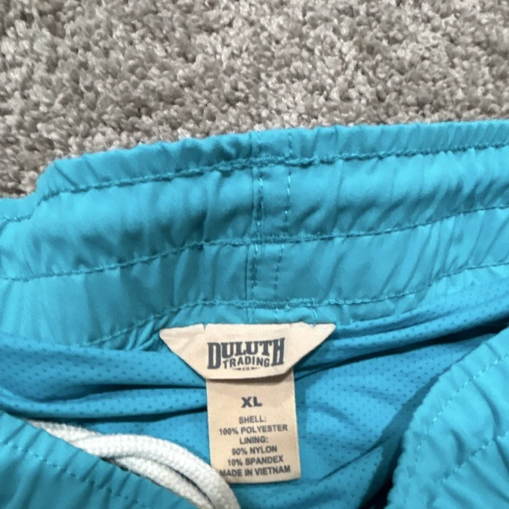 Duluth Trading Co. Mens 3XL Swim Trunks Lined Shorts Colorblock Blue Teal Summer